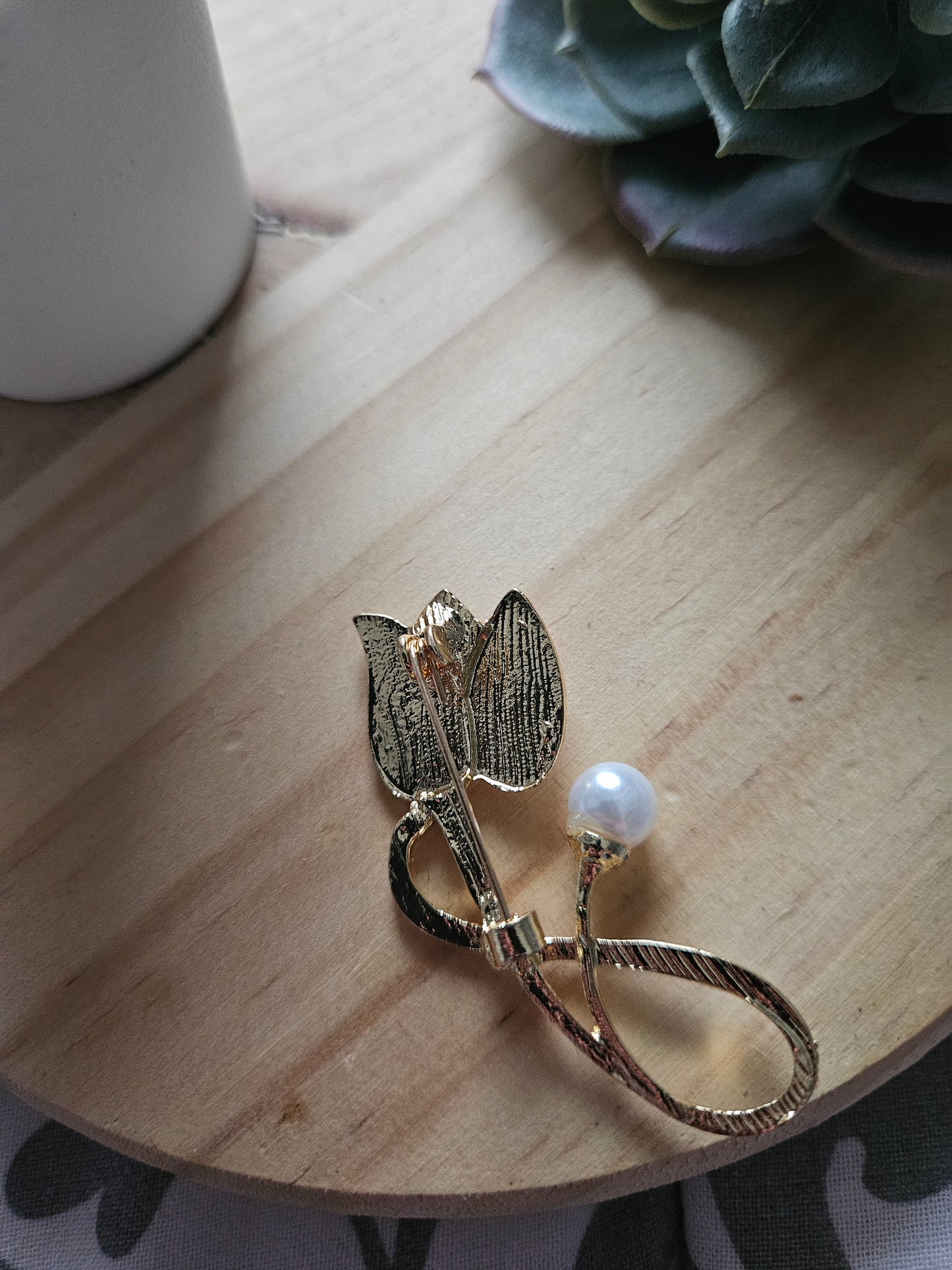 Bijoux broche tulipe strass, perle,
