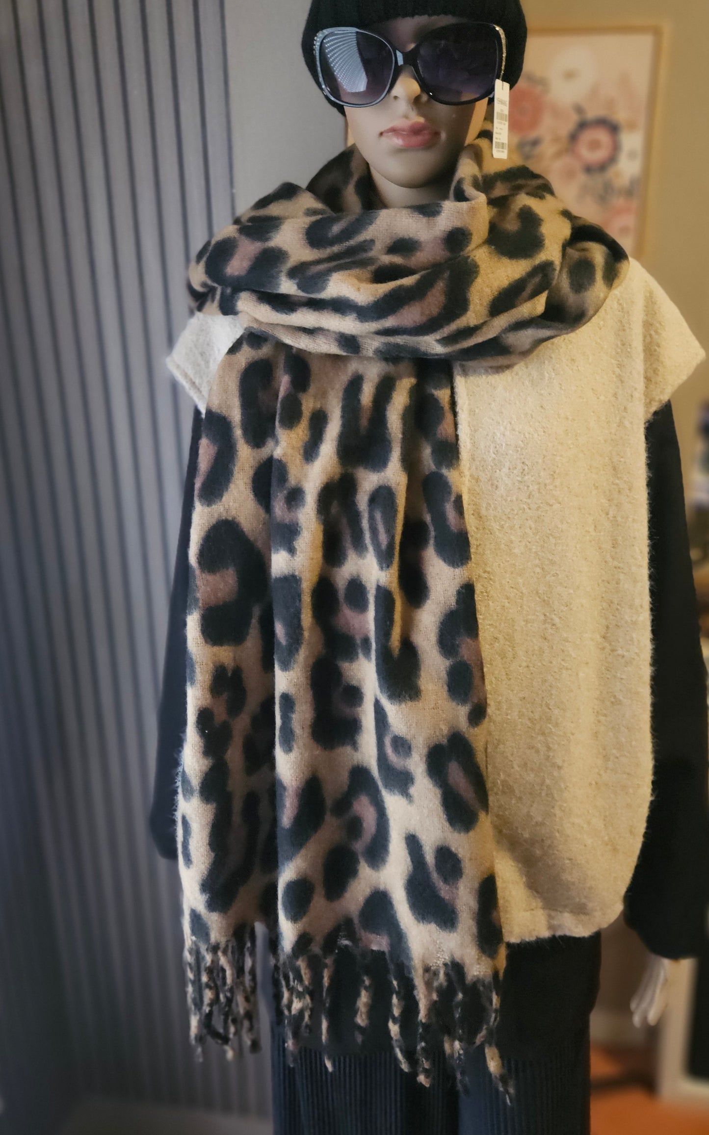 Écharpe léopard marron taupe 100% viscose