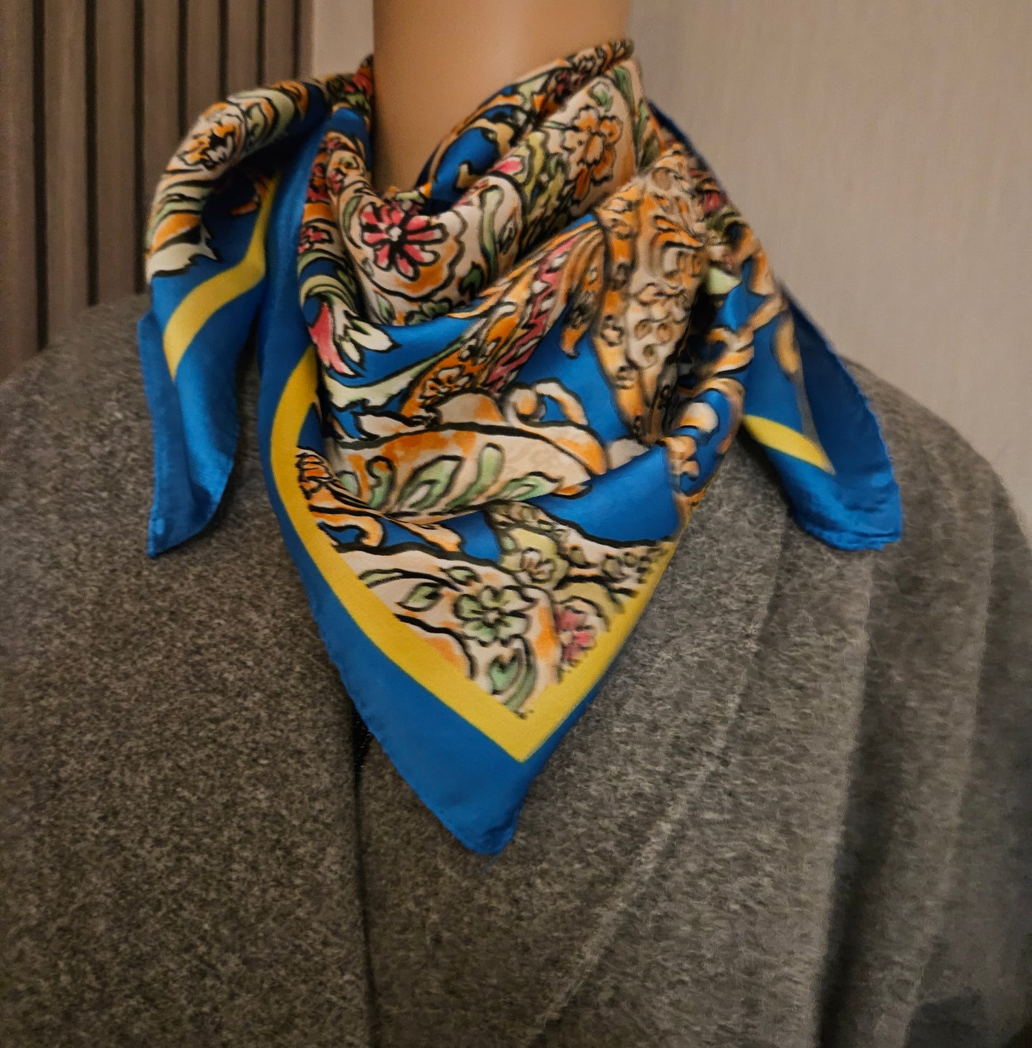 Foulard bleu