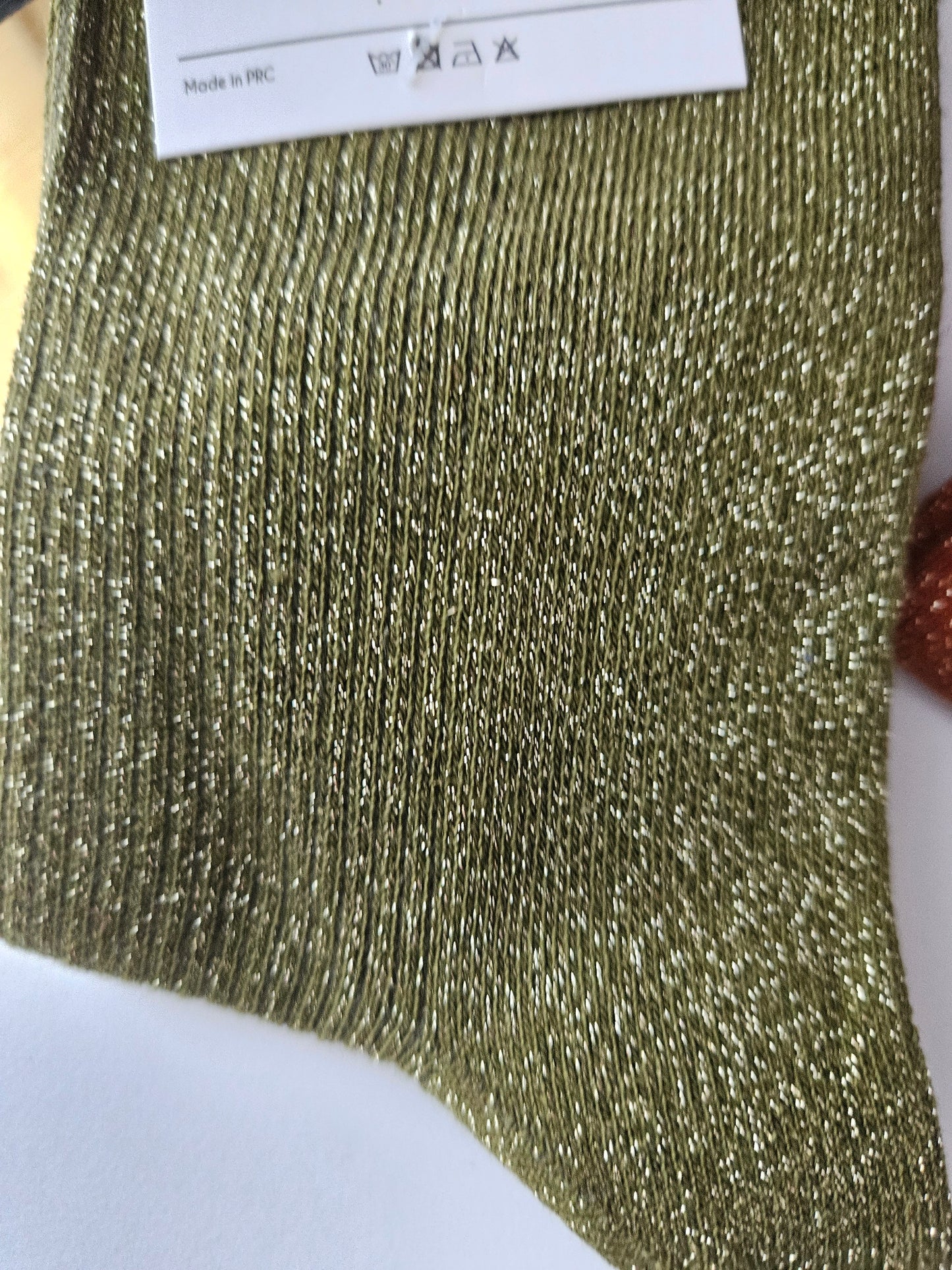 Chaussette brillante kaki (36-41).