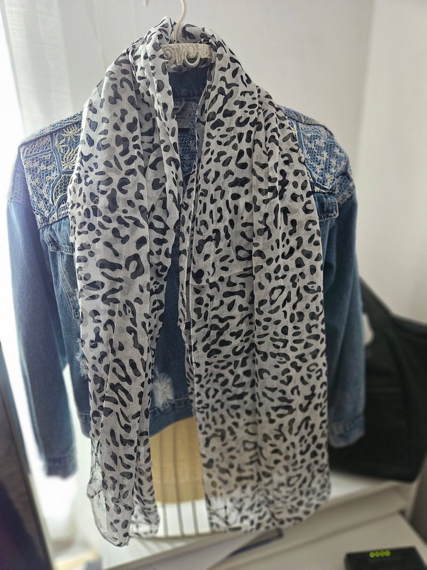 Foulard motif animal extra long