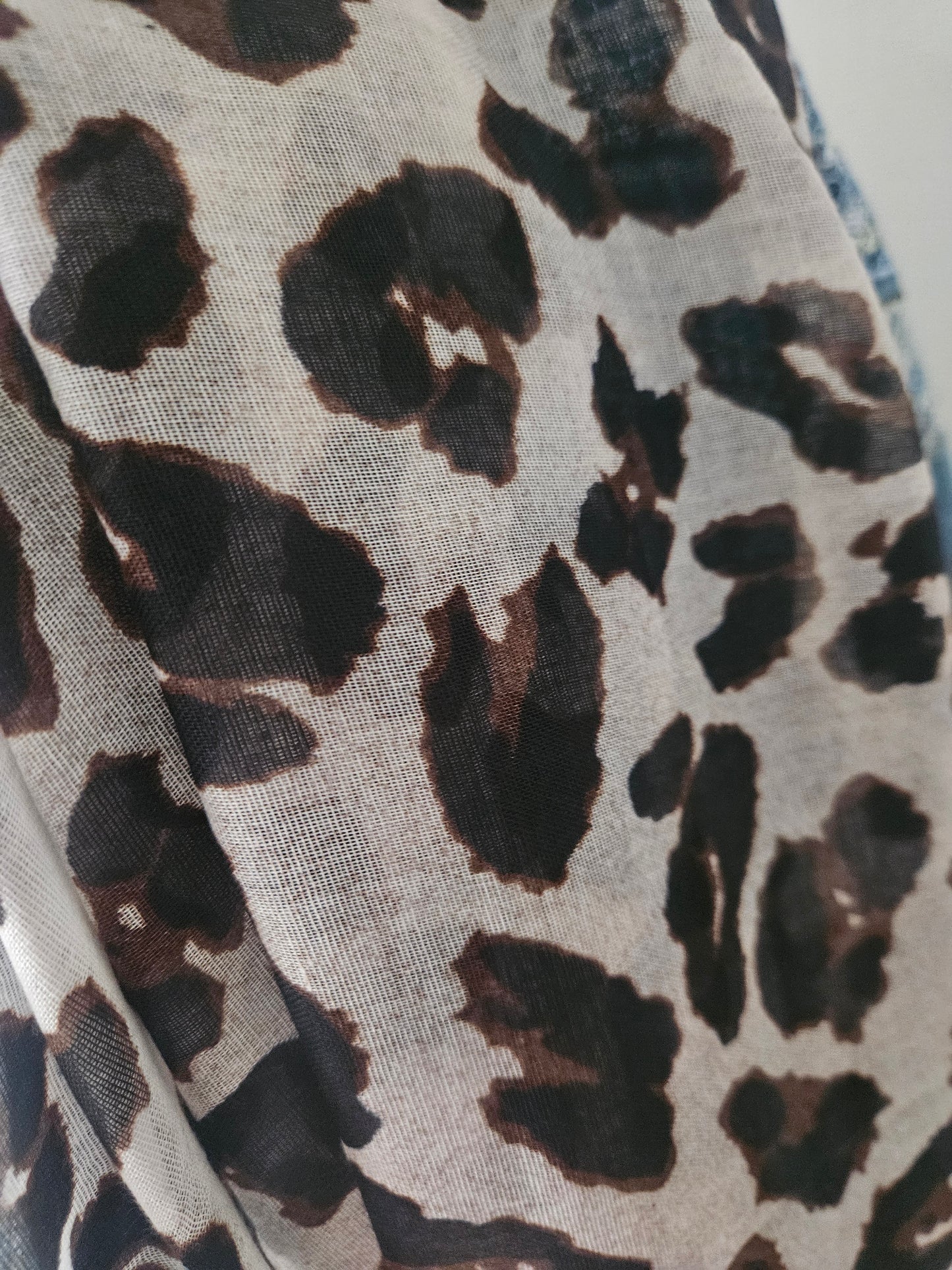 Foulard léopard extra long en viscose