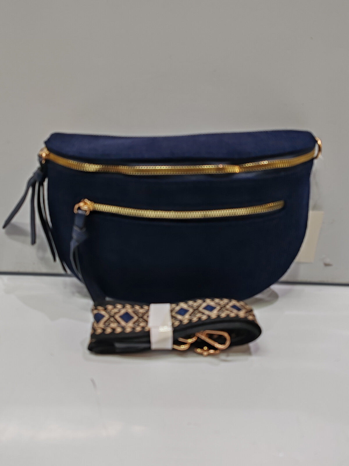 Sac banane crossbag bleu marine en velours côtelé grand format et bandoulière assortie