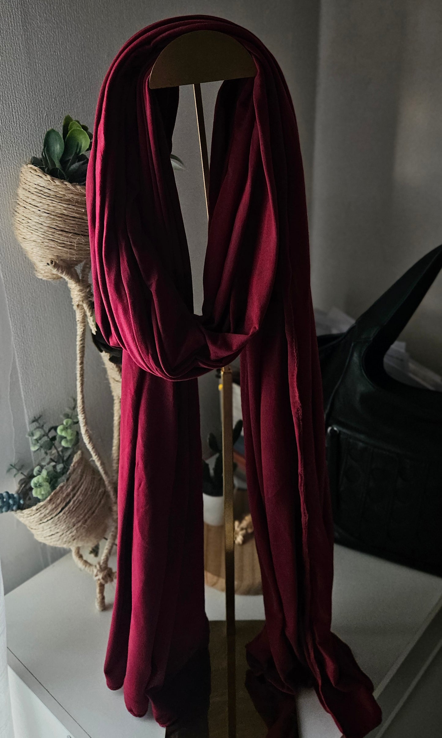 Écharpe Foulard en Jersey extra longue effet nacré.