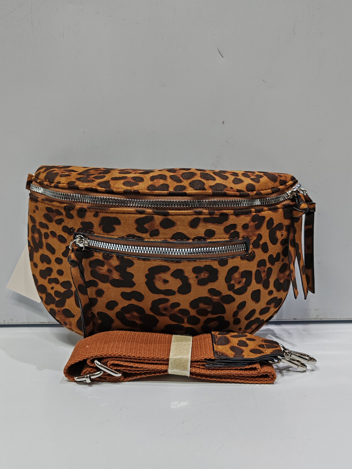 Sac banane léopard daim grand format