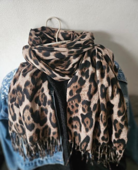 Écharpe extra longue taupe motif léopard