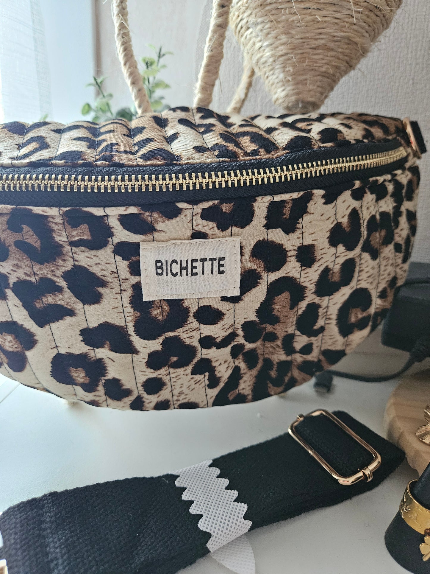 Sac banane léopard matelassé 100% coton.