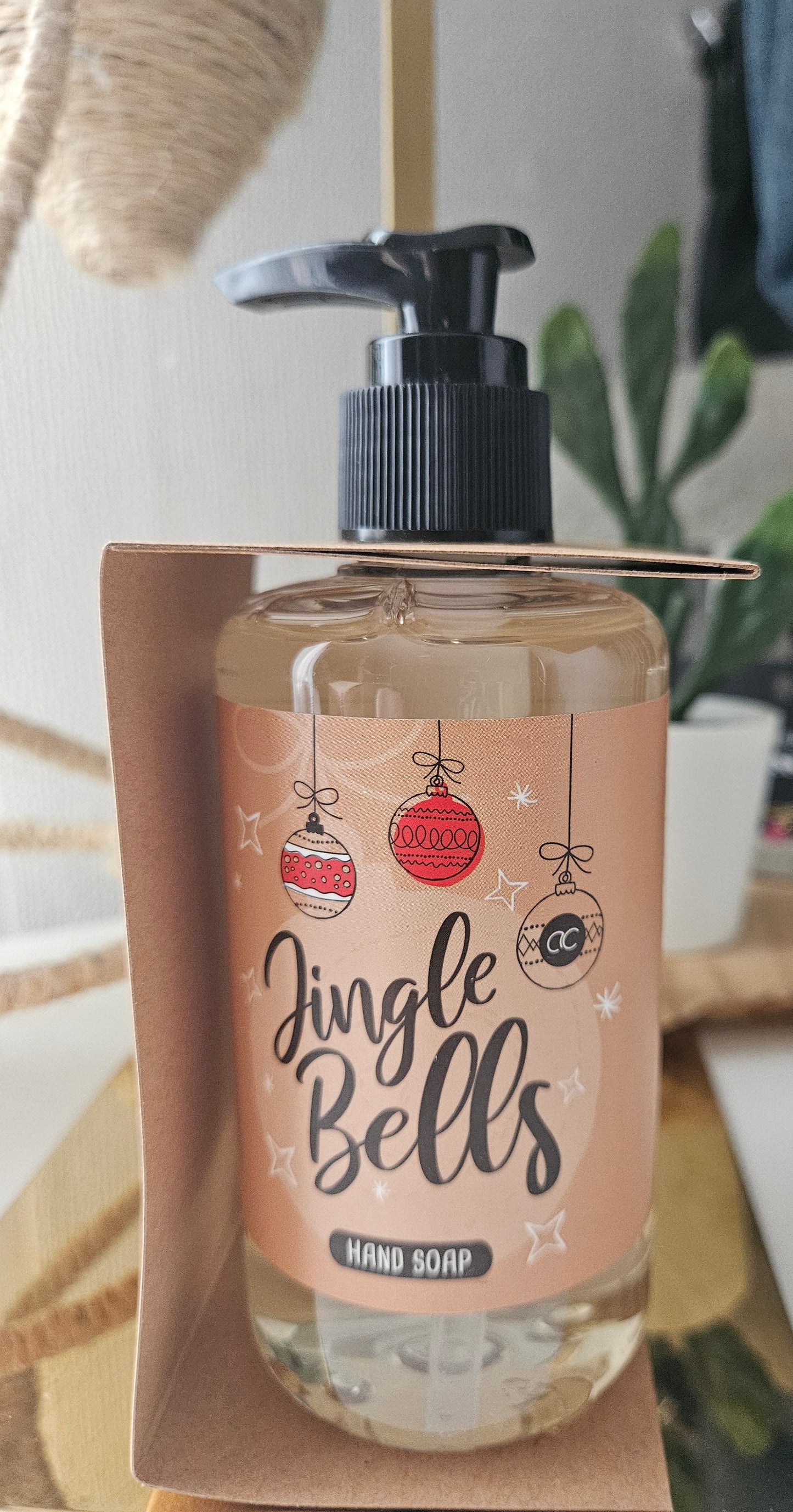 Distributeur de savon cadeau 🎁