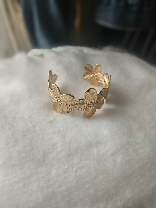 Bracelet manchette fleur doré 🌸 sculptée réglable