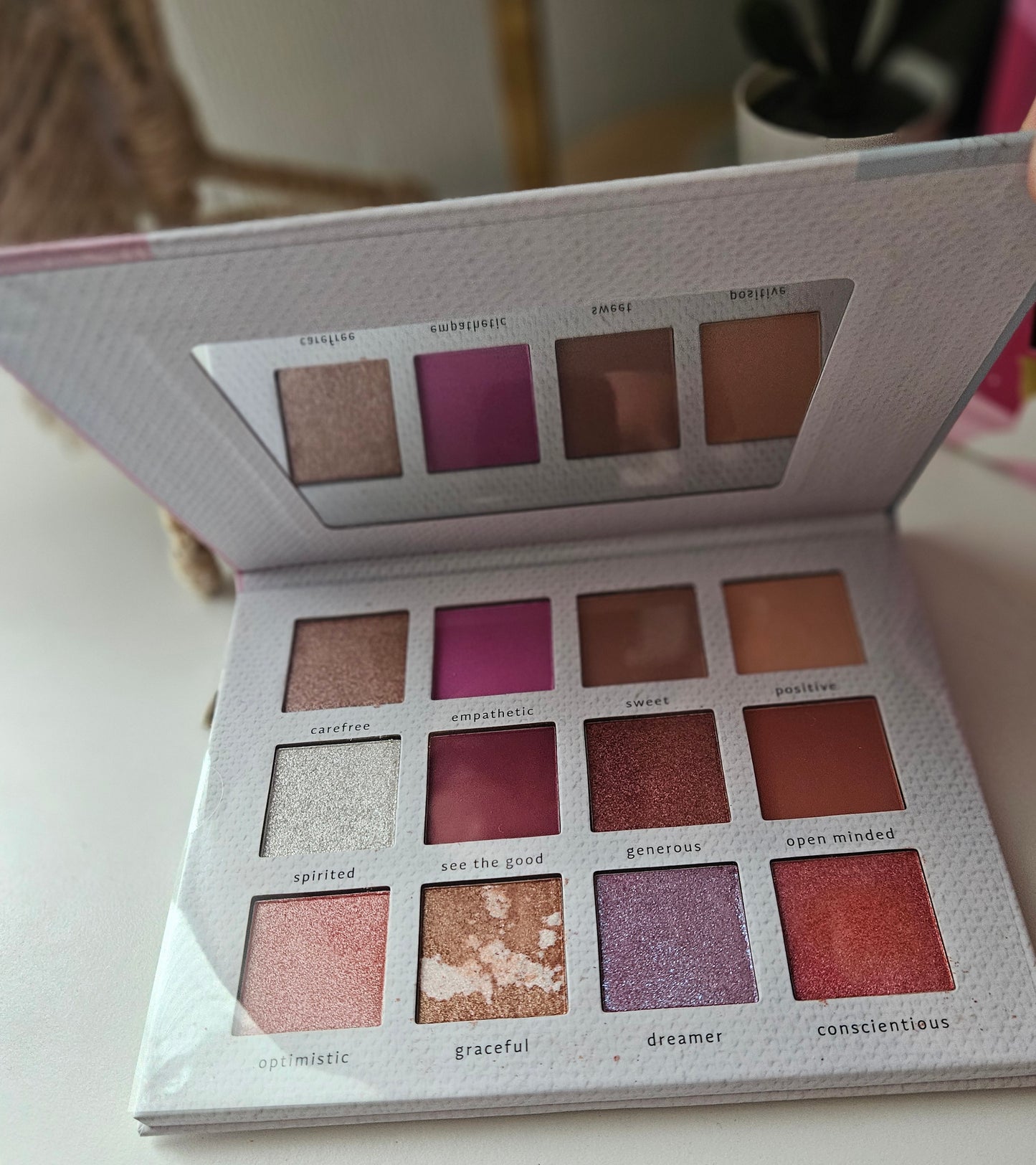 Palette de fards à paupières Disney 12 couleurs 🎁