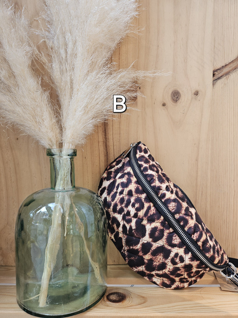 Sac banane léopard matelassé bandoulière en cuir
