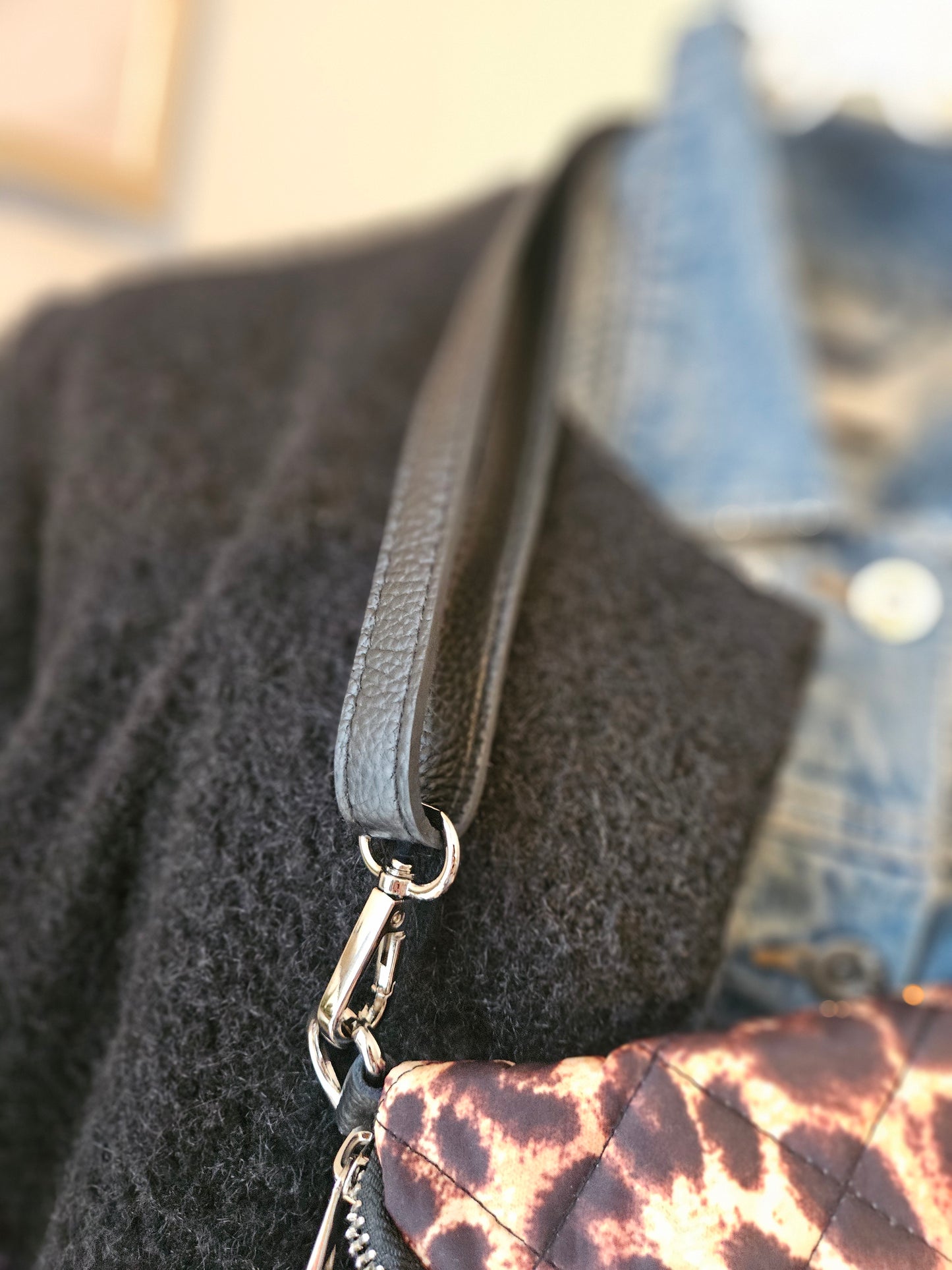 Sac banane léopard matelassé bandoulière en cuir