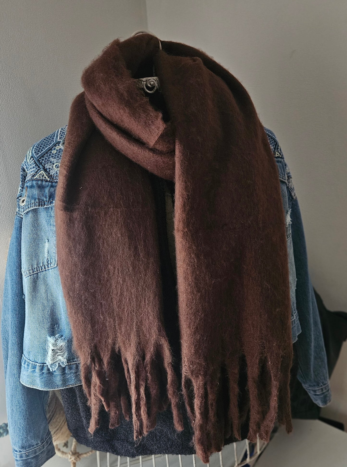 Écharpe marron chocolat extra longue en viscose