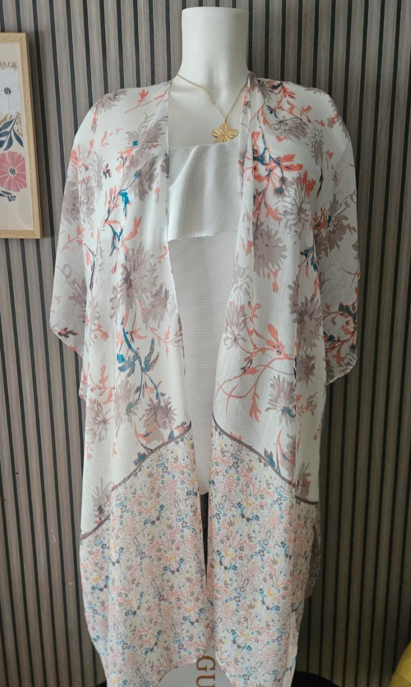 Kimono de plage fleuri en voile de coton 100%