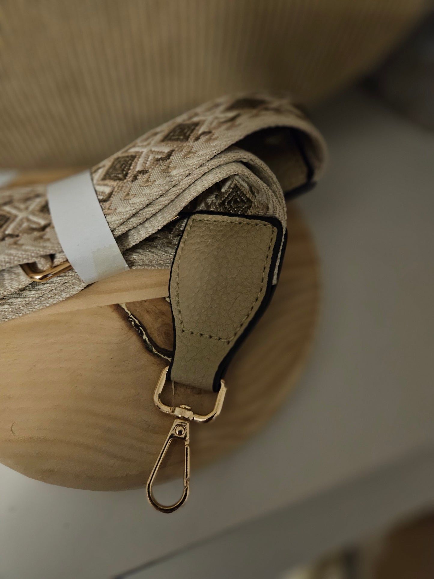 Sac banane crossbag  beige en velours côtelé grand format et bandoulière assortie