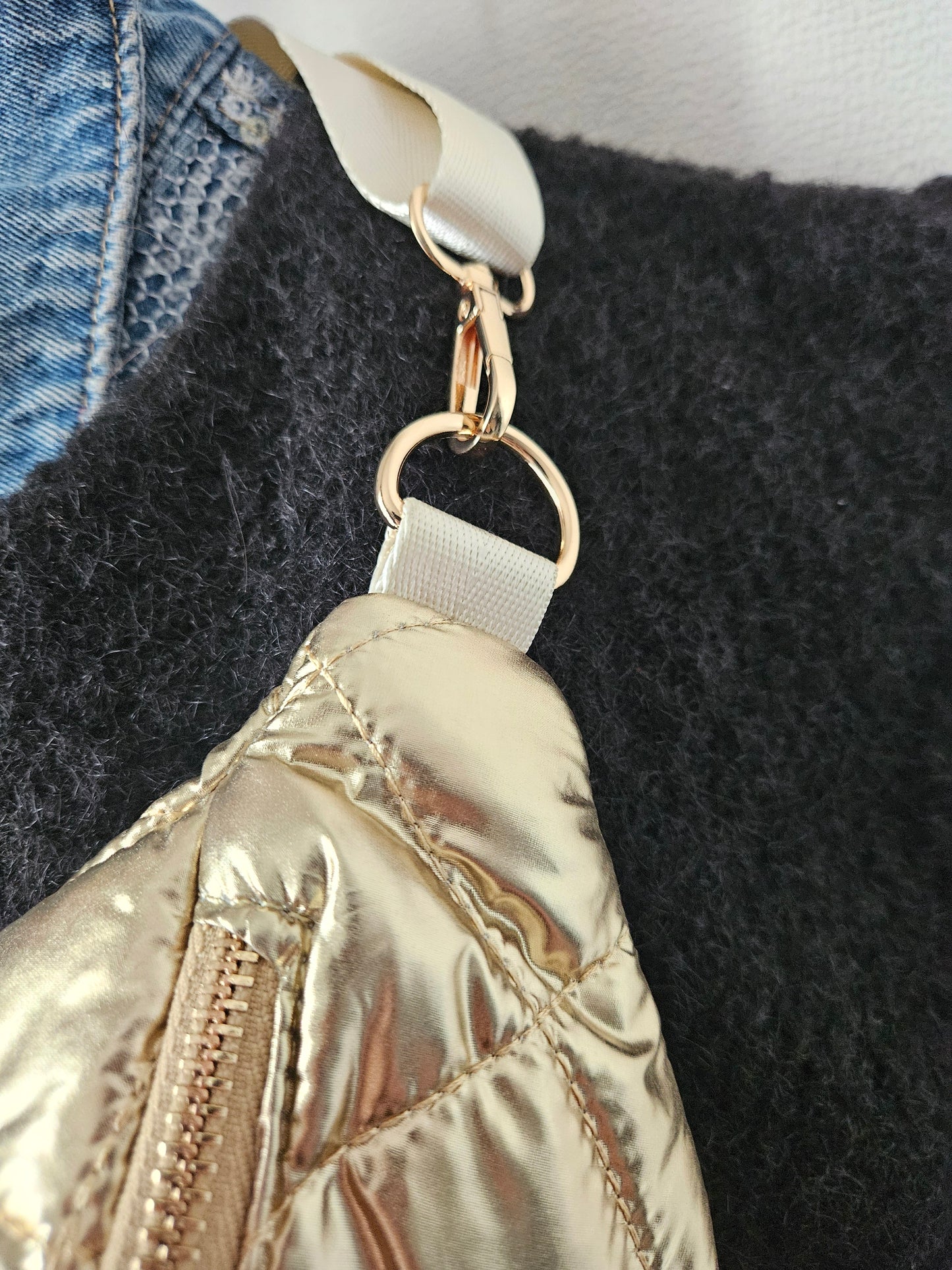 Sac banane bandoulière doré XXL matelassé