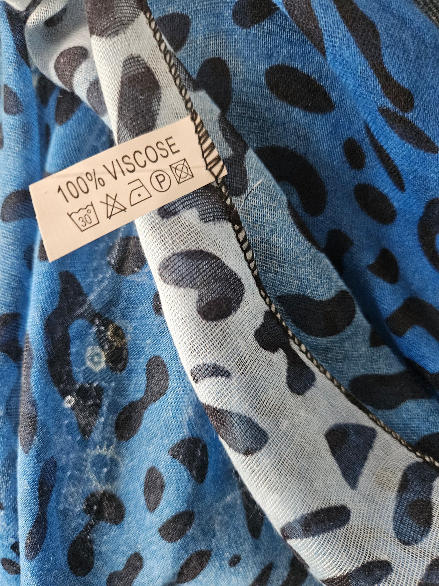 Foulard motif animal bleu