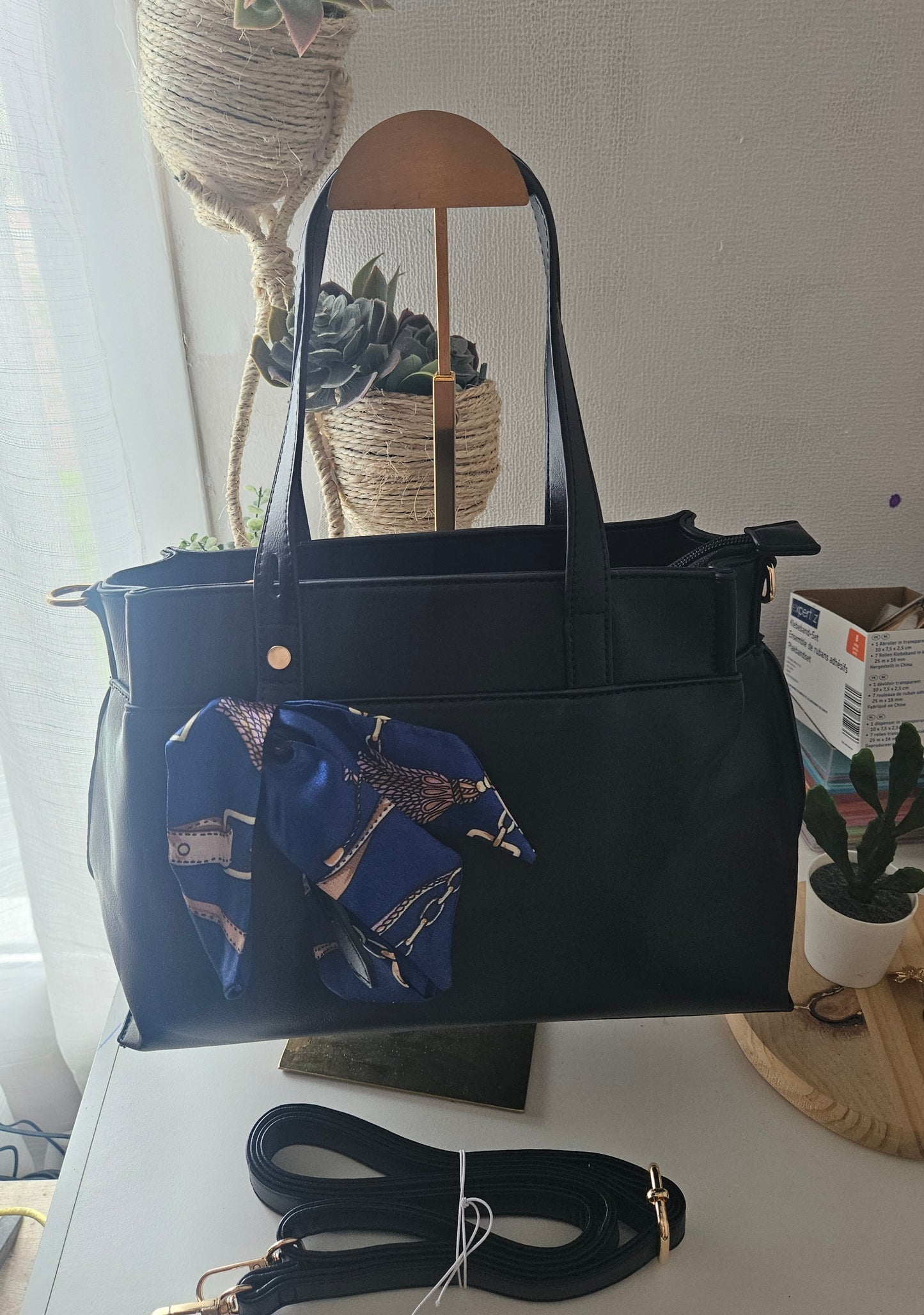 Sac à main avec foulard
