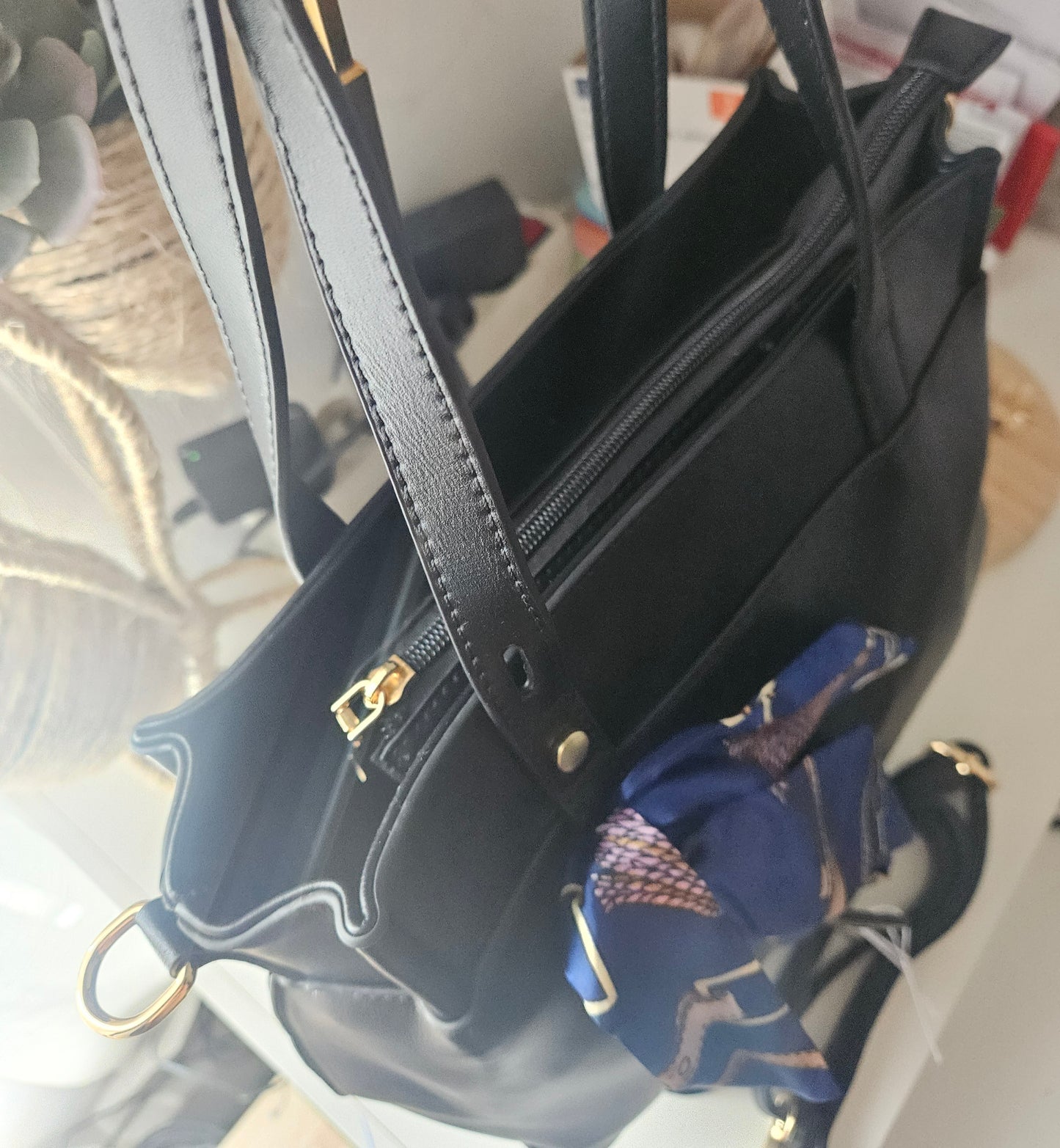 Sac à main avec foulard