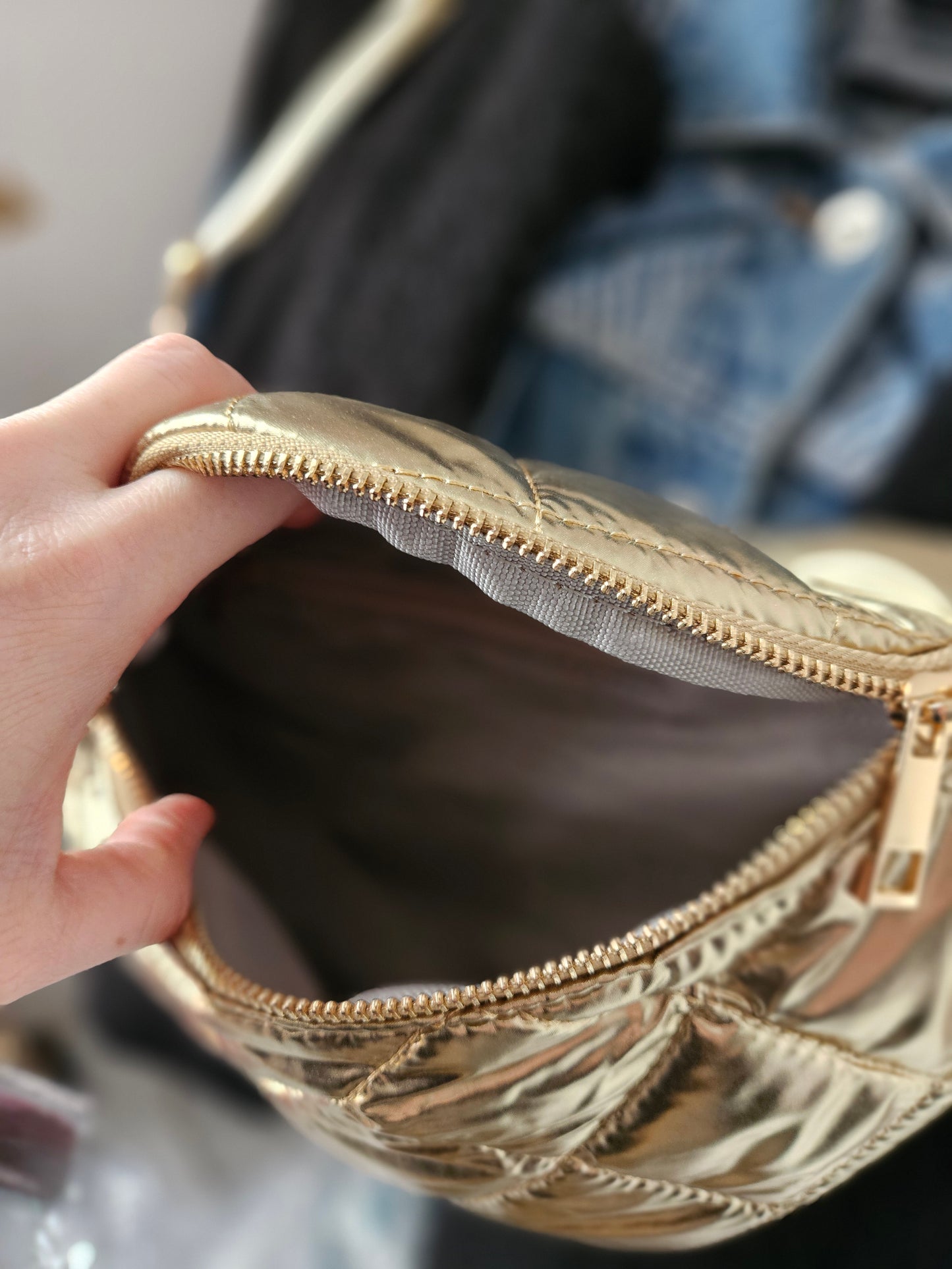 Sac banane bandoulière doré XXL matelassé