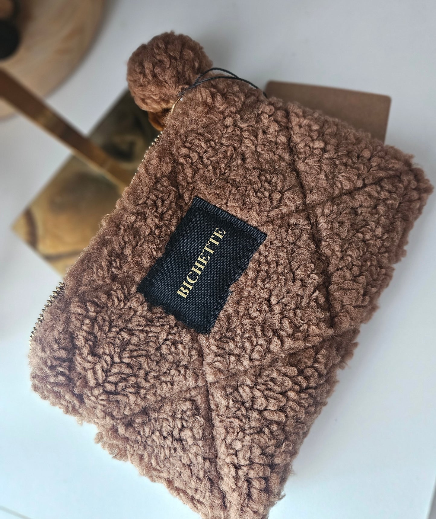 Pochette/Porte Monnaie BICHETTE marron fausse fourrure pompon